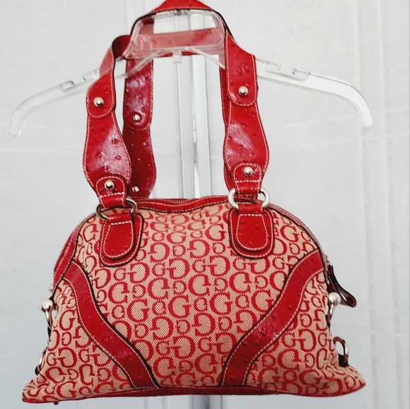 Guess Y2K Signature bag in red with silver tone hardware ~L14.5 x W4 × H10" - Picture 5 of 16